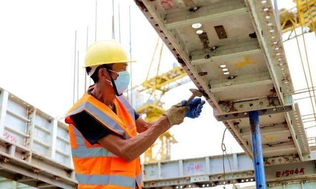 今日工地急招铝模工人 附近工地急招铝模工人雷火电竞(图2)