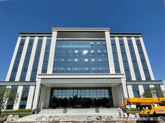 钢结构建筑：稳固轻盈的未来图景与雷火电竞绿色可持续之途(图3)